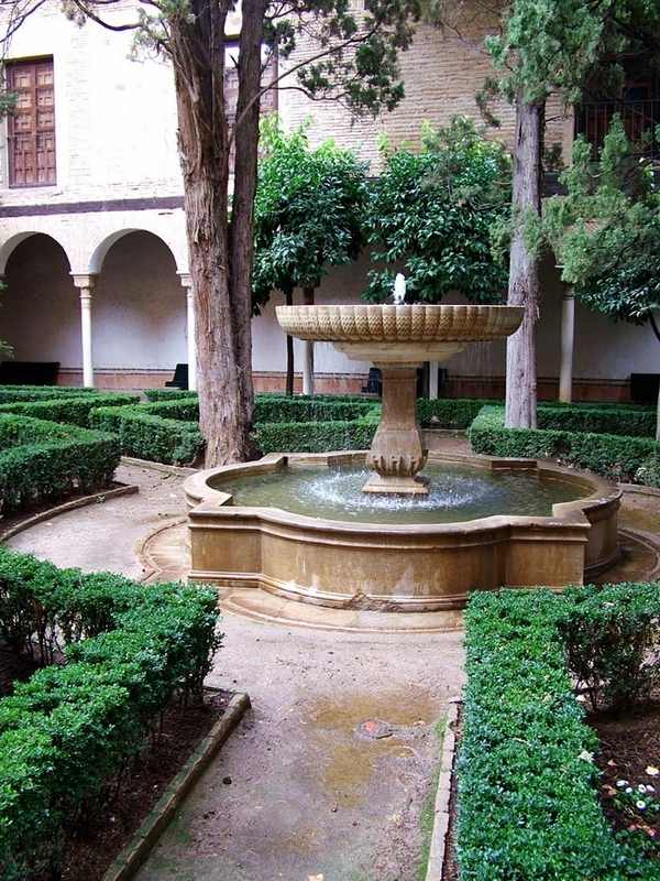 spanish garden courtyard central water feature fountain