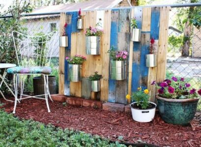 vertical-garden-pallets-aluminum-flower-pots