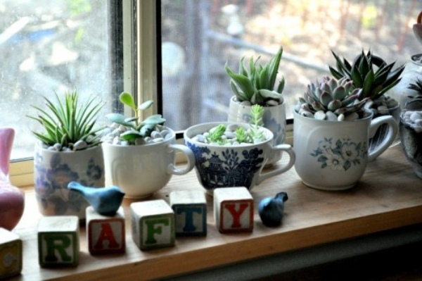 windowsill decorating ideas DIY flower pots