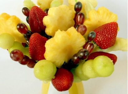 Mothers-Day-gift-DIY-fruit-bouquet