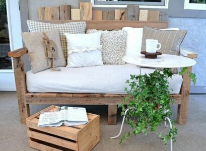 Sofa-coffee-table-DIY-wooden-pallets-furniture-balcony