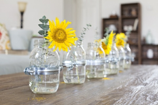 Sunflower summer decoration jam jars DIY decorating ideas