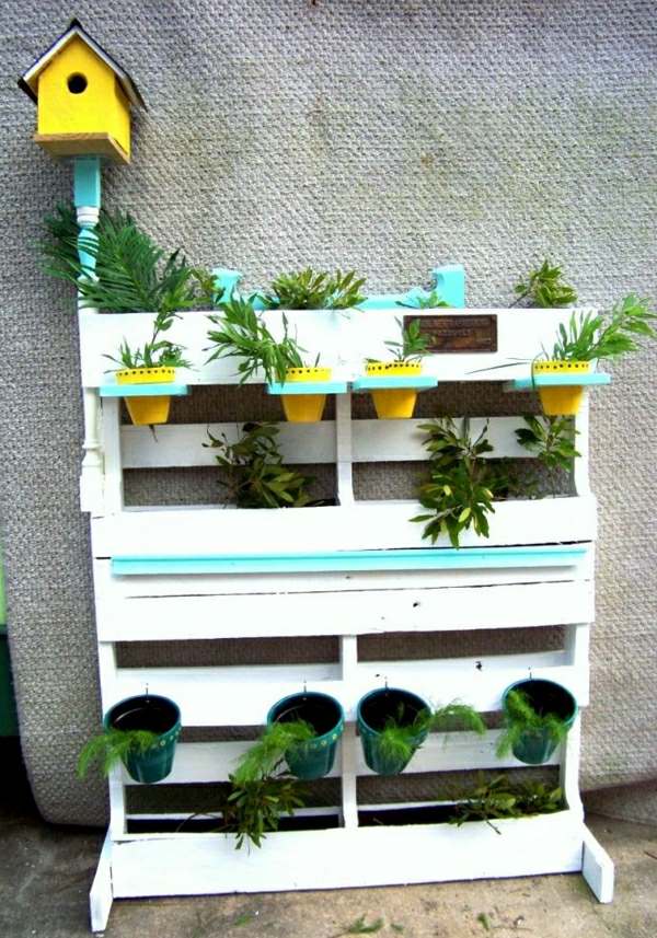 Wooden-pallets-furniture-garden-birdhouse-flower-box