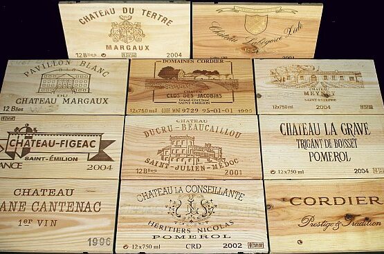 Wooden-wine-boxes-dismantle-wall-tiles