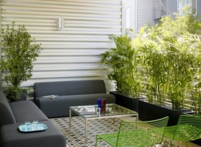 bamboo-plant-balcony-planters-privacy-protection-idea