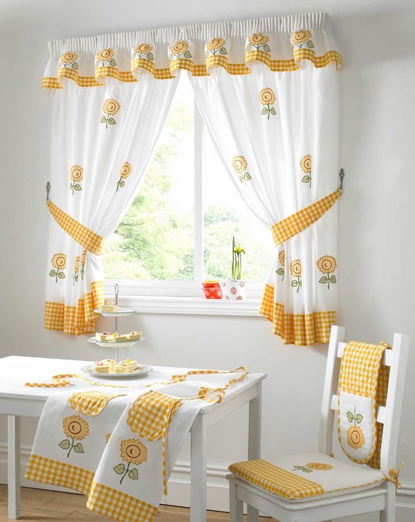 beautiful sunflower motif kitchen window valance
