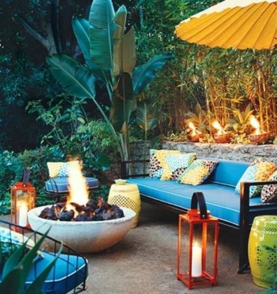colorful-patio-area-fire-pit-design