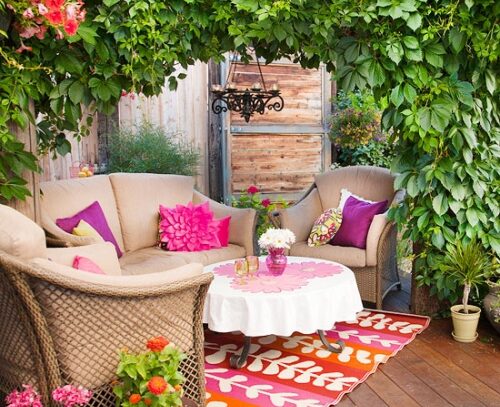 ideas-for-garden-deck-designs-colorful-decoration