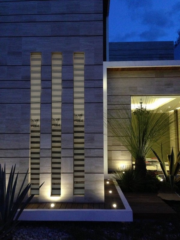 modern home architecture straight lines outdoor lighting