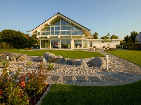 modular house exterior lawn gravel
