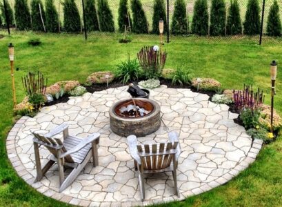 natural-stone-round-fire-pit-design-in-garden