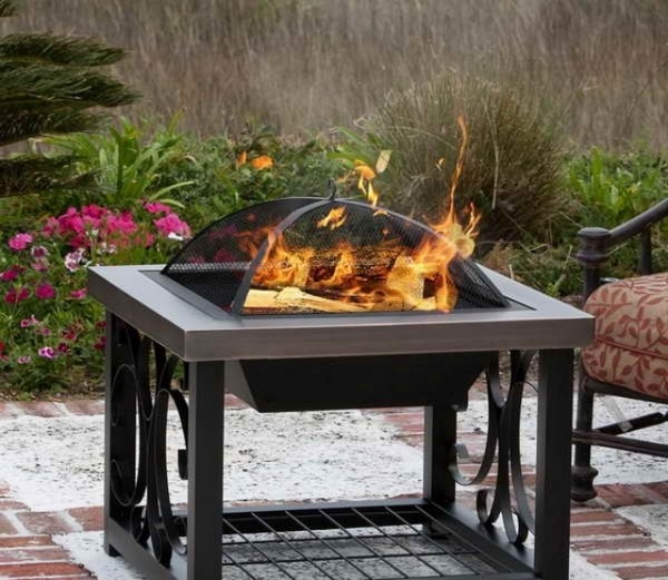 outdoor-fire-pits-ideas-square shape iron base