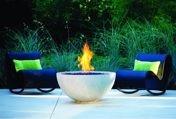 relax-chairs-round-fire-pit-modern-design-patio-ideas-garden-decoration