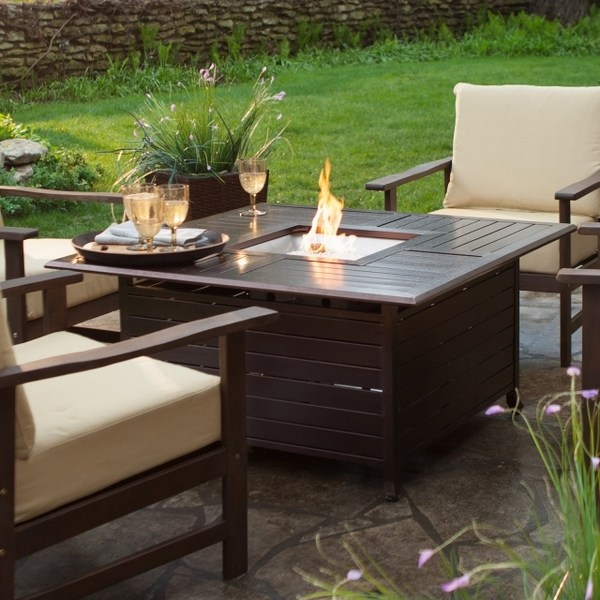 wooden garden table built in square-fire-pit-modern-garden-furniture
