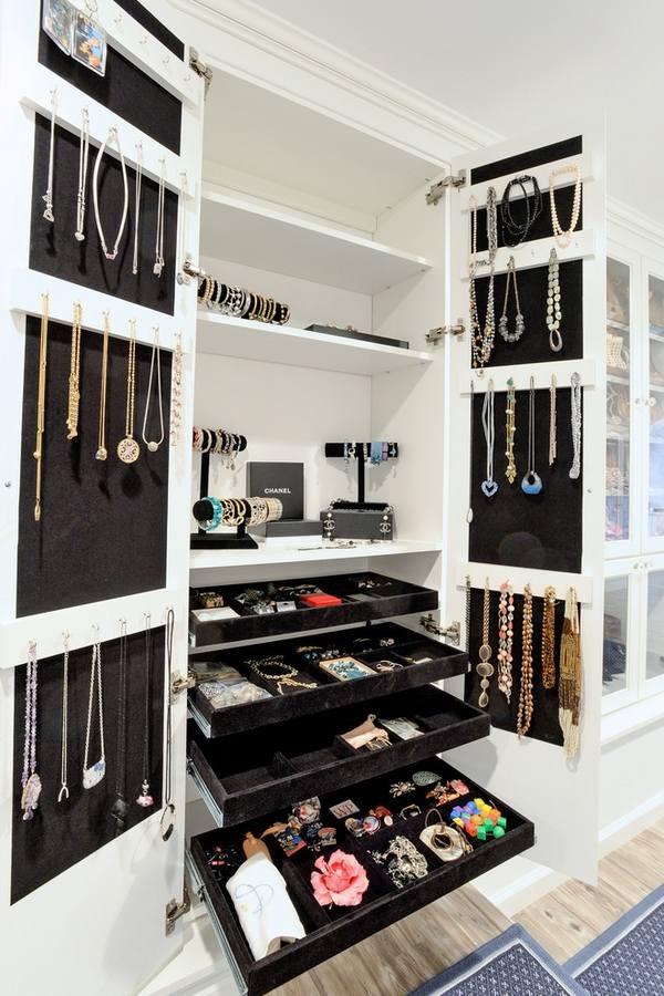 closet-organizers-jewelry-organizers-walk-in-closet
