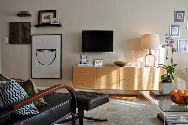 Floating-credenza-cabinet-TV-credenza-contemporary living room