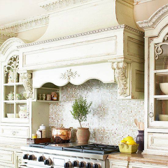 Kitchen-backsplash-tiles-ideas-mosaic-tile backsplash-traditional-style-kitchen-design