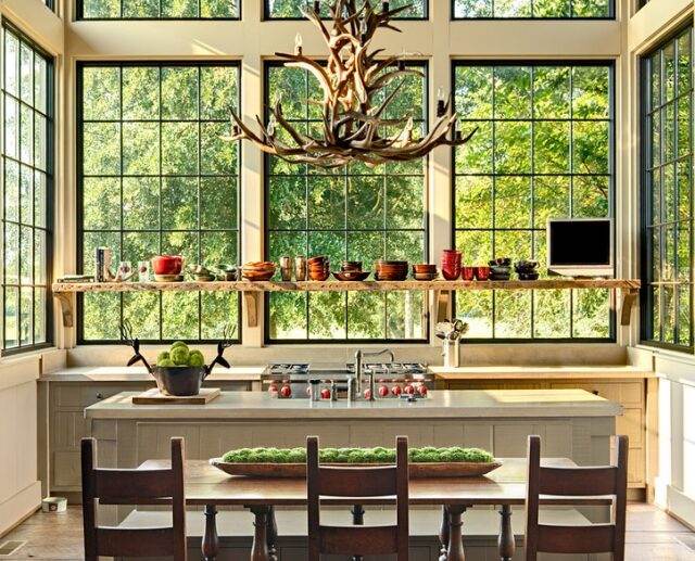 Rustic-kitchen-antler-chandelier-modern-decoration-element