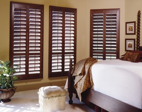 Window-shutter-plantation bedroom interior design