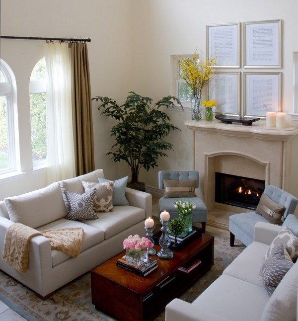 decorating small living rooms small sofas fireplace