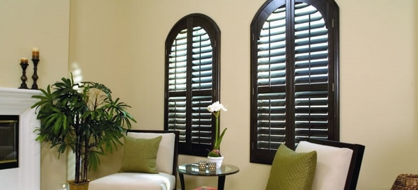elegant-plantation-shutters-arched shape window treatment