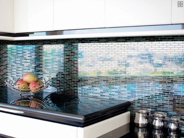 kitchen-backsplash-mosaic-tiles-design white cabinets dark- countertops