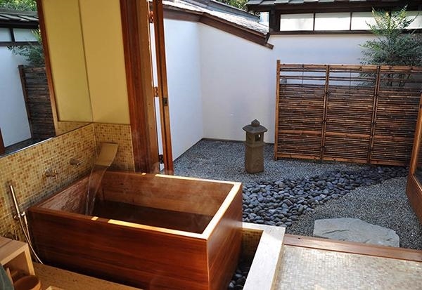 outdoor-japanese-soaking-tub-patio ideas outdoor baths