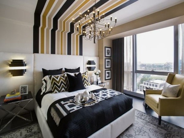 small bedroom decorating ideas ceiling wall stripes blue gold shades