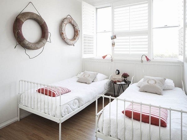 small bedroom furniture ideas-plantation-shutters-