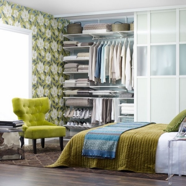  bedroom furniture ideas floral wallpaper open wardrobe