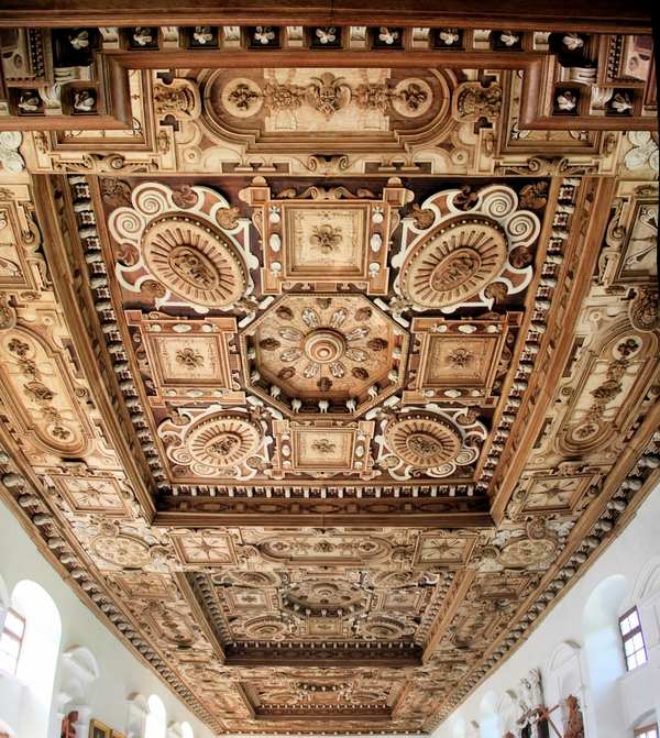 spectacular coffered ceiling design Fugger castle