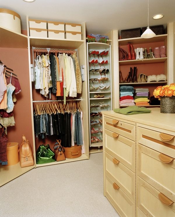 walk-in-closet-organisers-shoe-organizers-clothes-rods