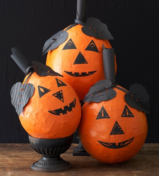 Craft ideas Halloween decorating papier mache pumpkin design ideas