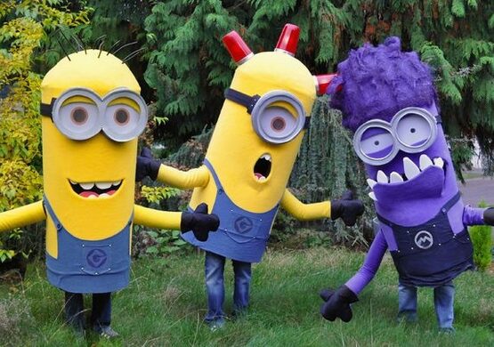 DIY-cool-kids-halloween-costumes-despicable-me-minion-halloween-costume-yellow-purple