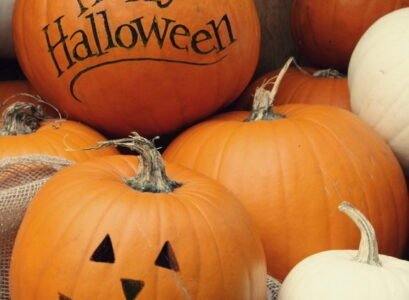 Halloween-crafts-for-kids-cute-easy-pumpkin-designs-pumpkin-carving-ideas