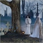 Halloween-decoration-ideas-Halloween-props-ghosts-graveyard