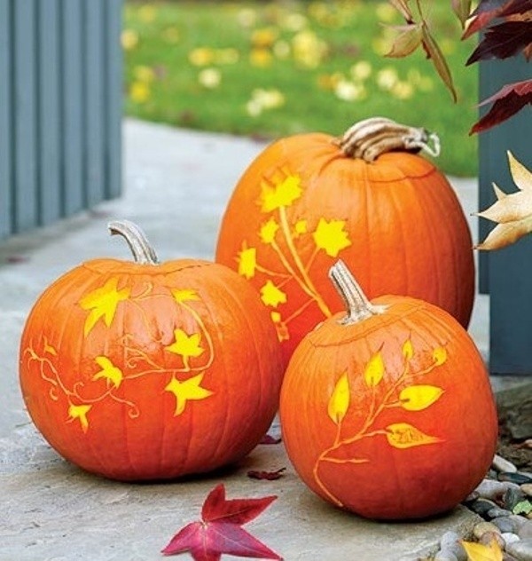 Halloween garden decoration carved pumpkins