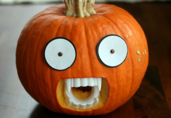 Pumpkin-decoration-crafts-scary-face-Halloween-party
