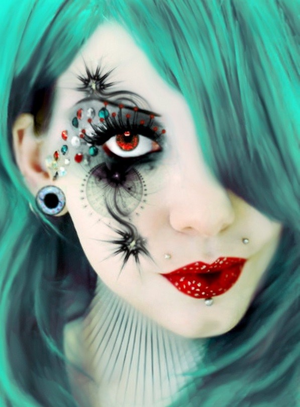 contact-lenses-for-halloween-and-creative-make-up-ideas-red-colored-lenses