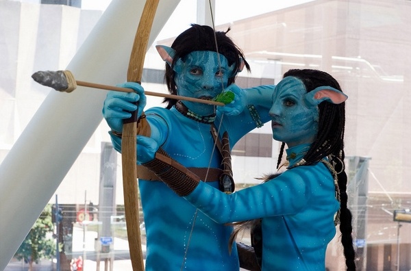 couples halloween costumes Avatar movie inspired couple costume idea couples-halloween-costumes-Avatar costume idea