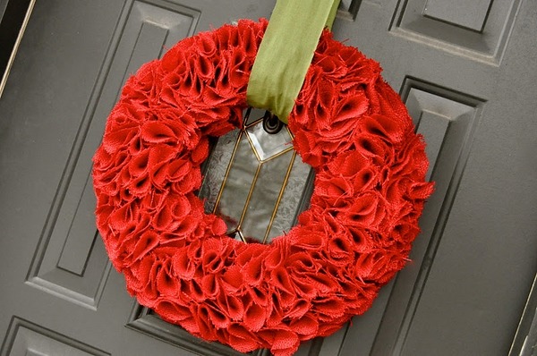 diy christmas wreaths red burlap wreath green ribbon