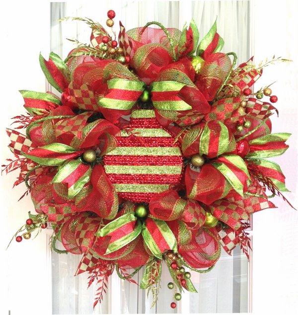 front-door-christmas-wreath-ideas-deco mesh wreath holiday ornament red green colors