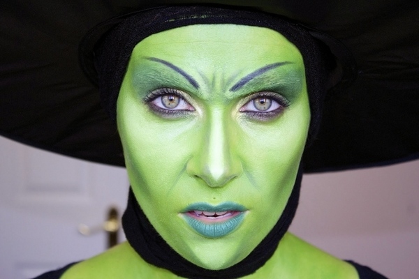 green witch make up -womens-halloween-costumes-party 