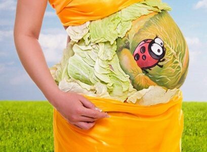 halloween-costumes-for-pregnant-women-belly-make-up