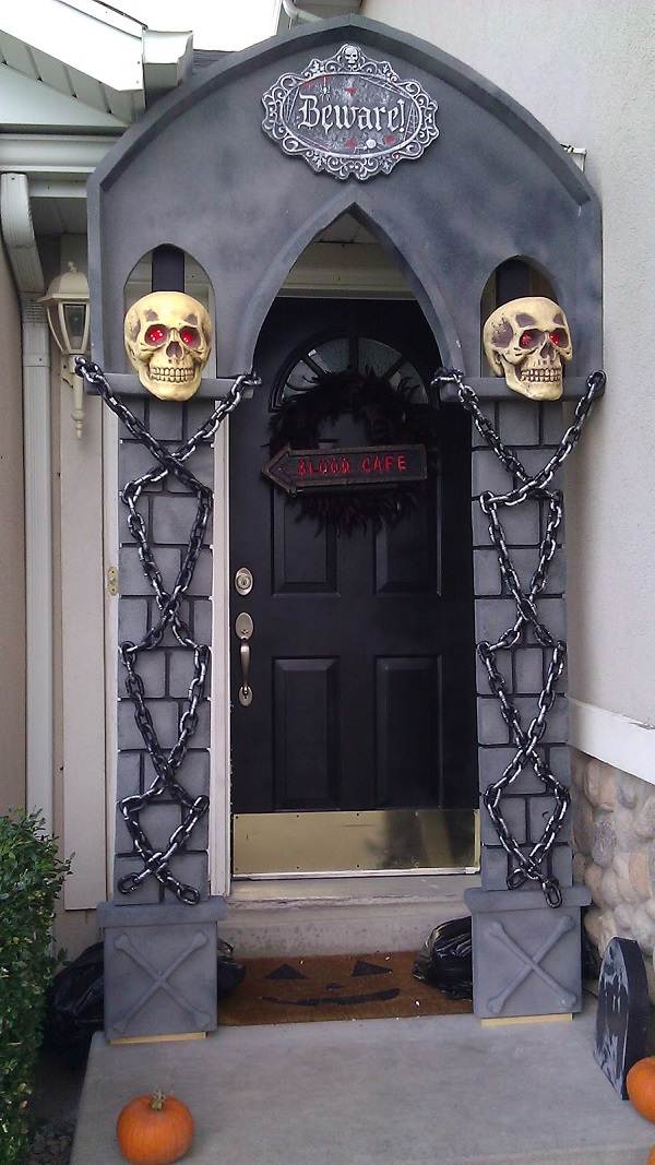 front door decoration arch skulls