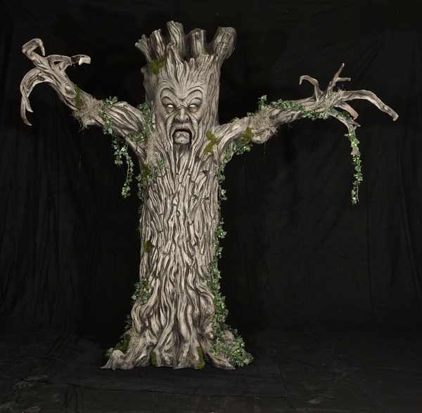 haunted tree creative