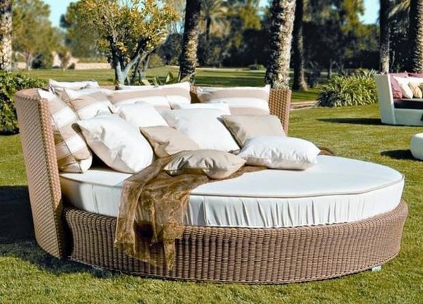 round outdoor daybed garden furniture ideas wicker furniture