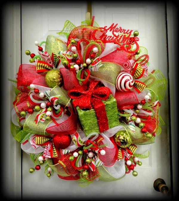 unique-handmade-christmas-wreaths-mesh-ideas