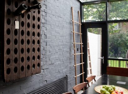 wall-mounted-wine-racks-wood-modern-dining-room