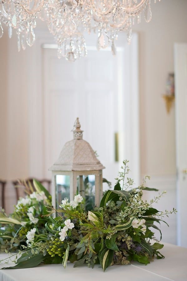 rustic christmas lantern centerpieces